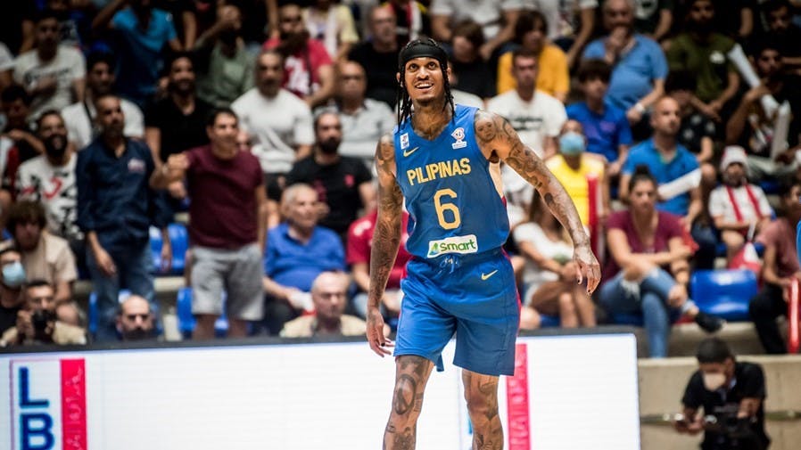 Chot Reyes drops tips on helping Jordan Clarkson deal with jetlag during FIBA World Cup practice